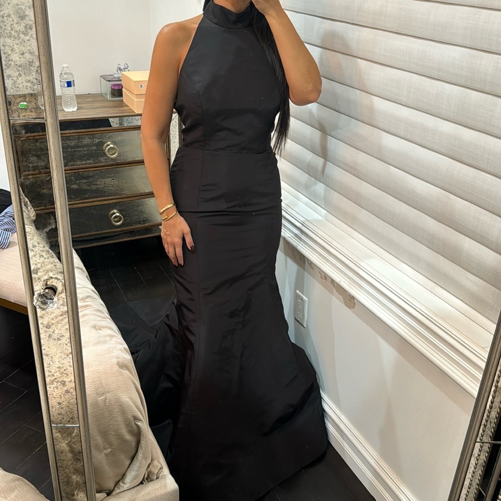 Oscar de la Renta Bow-embellished silk halterneck gown
